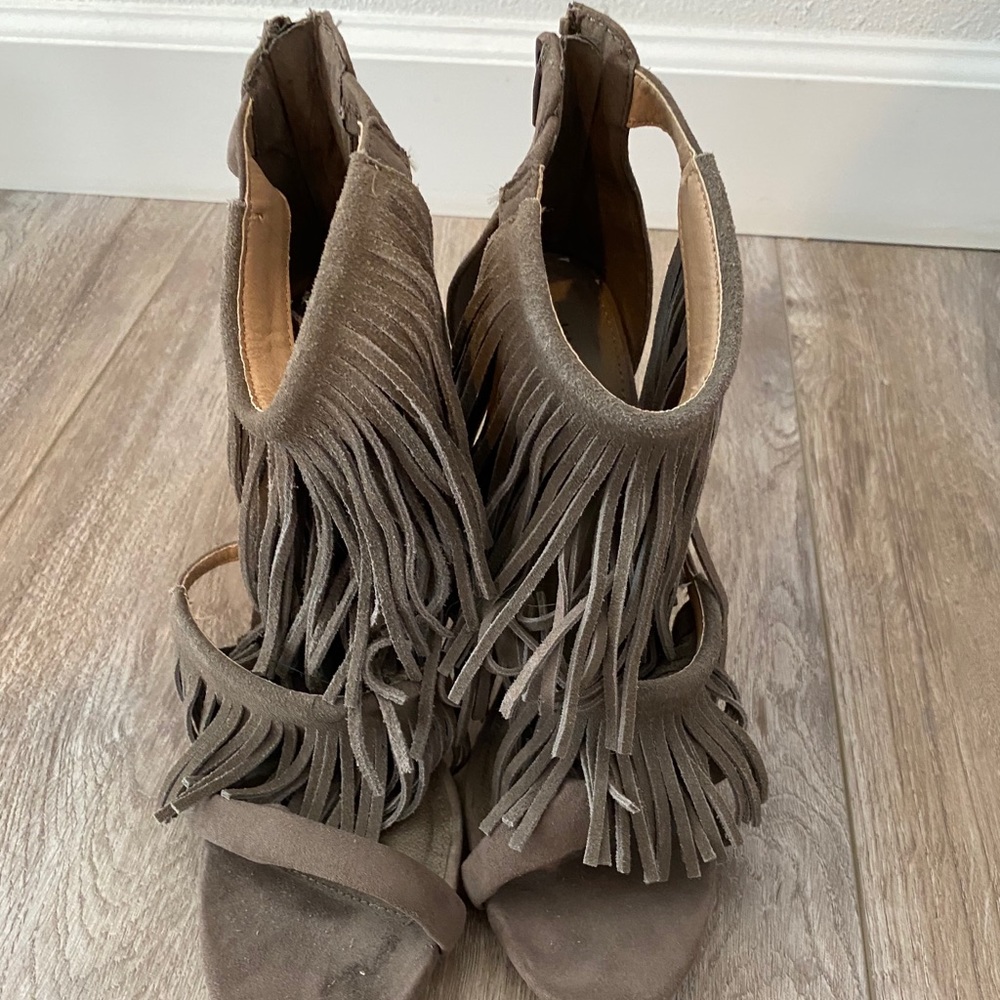 Mission tasked heels - nude/taupe